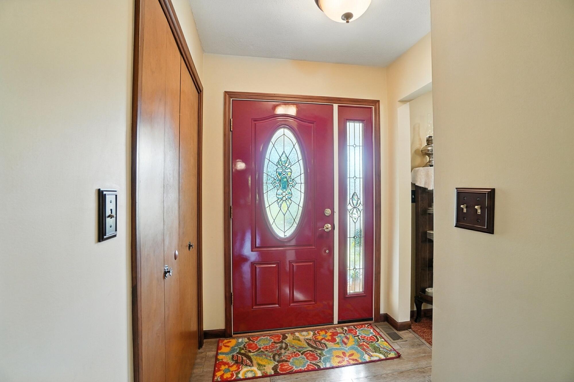 1616 Echo Lake Drive, Piqua, Ohio 45356