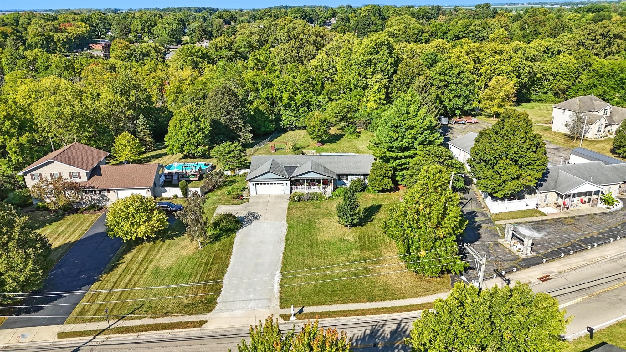 1616 Echo Lake Drive, Piqua, Ohio 45356
