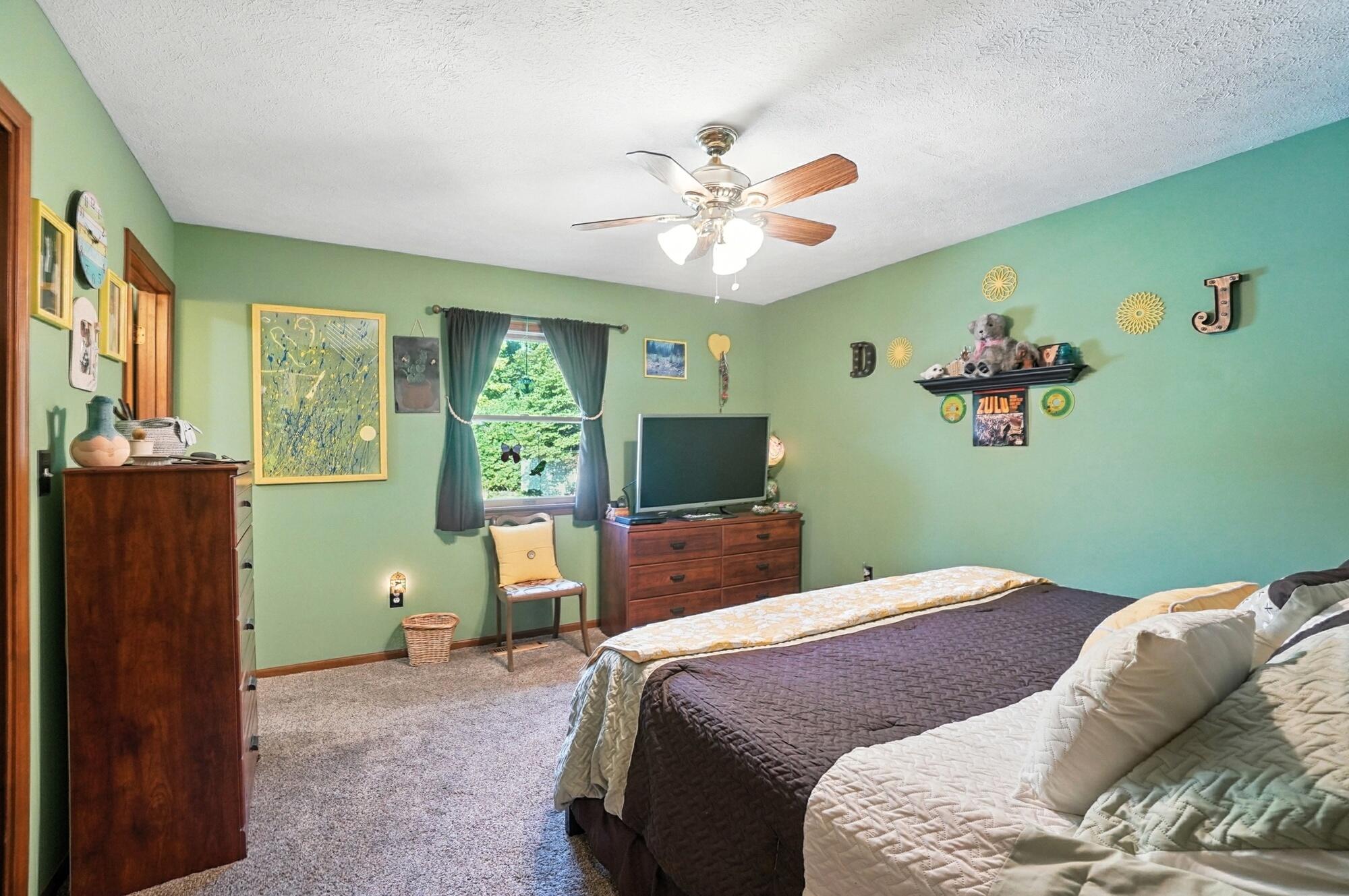 1616 Echo Lake Drive, Piqua, Ohio 45356