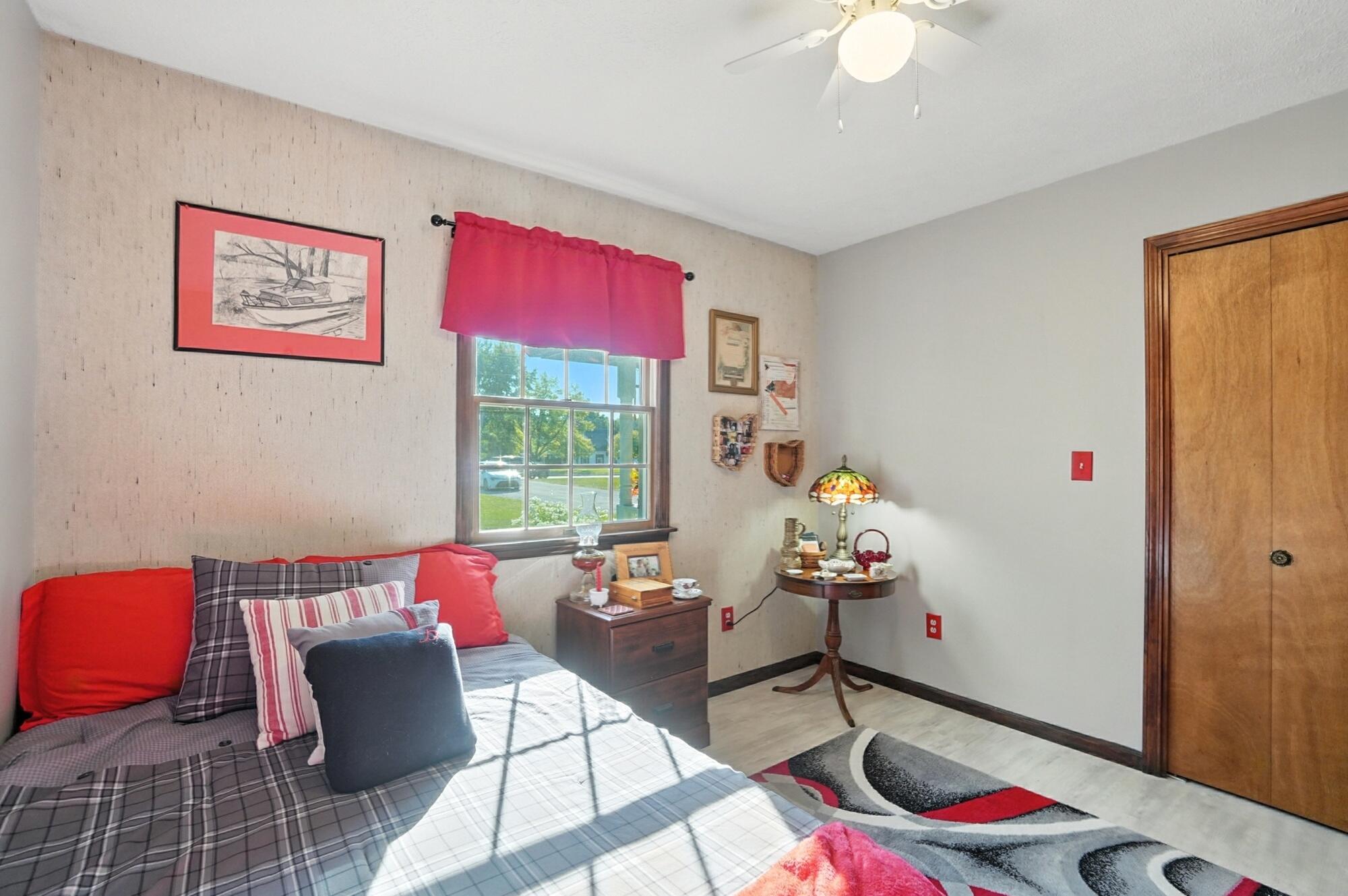 1616 Echo Lake Drive, Piqua, Ohio 45356