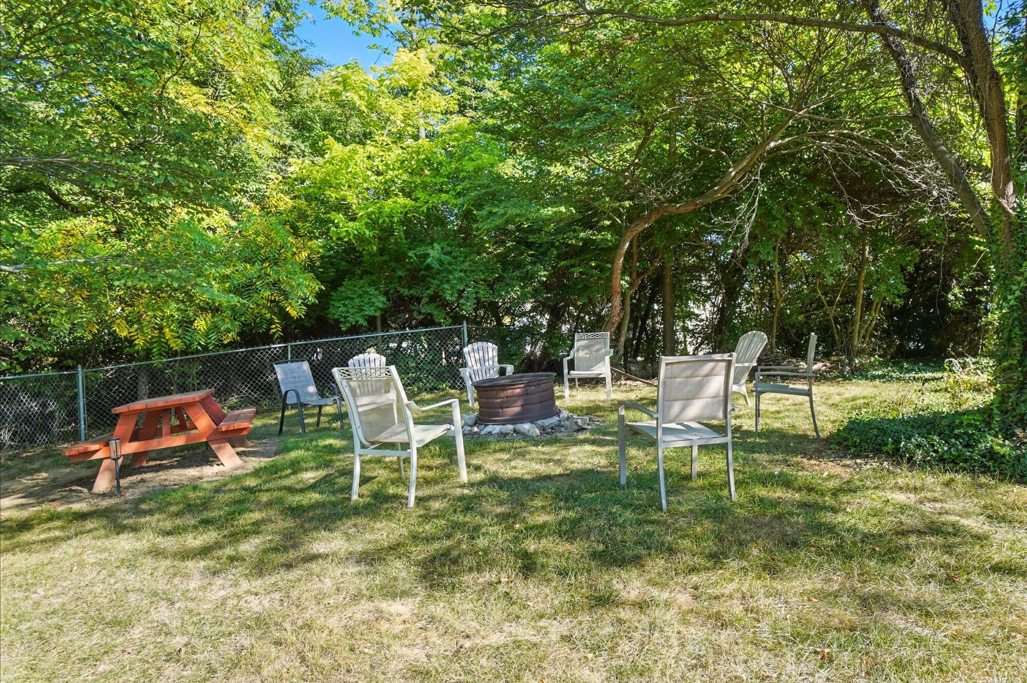 1616 Echo Lake Drive, Piqua, Ohio 45356