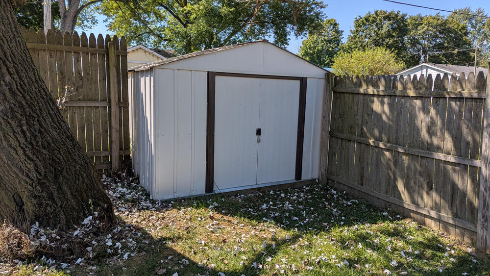 231 Vine Street, Bradford, Ohio 45308