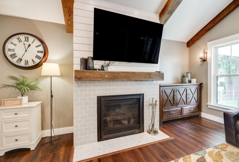 18-web-or-mls-2386-lefevre-rd