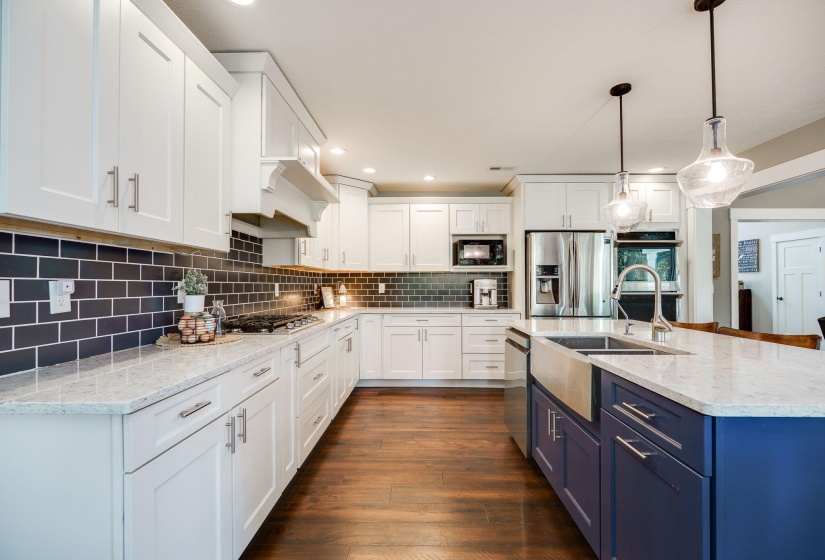 21-web-or-mls-2386-lefevre-rd