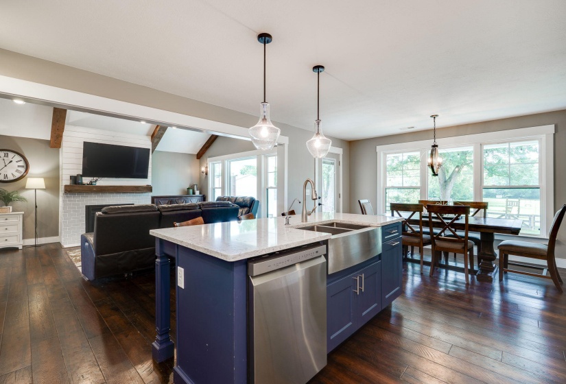23-web-or-mls-2386-lefevre-rd