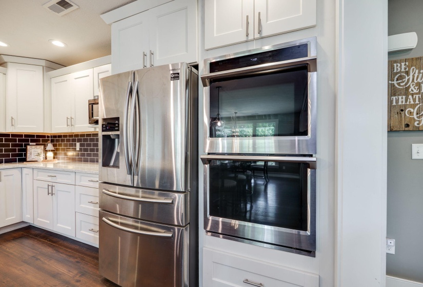 25-web-or-mls-2386-lefevre-rd