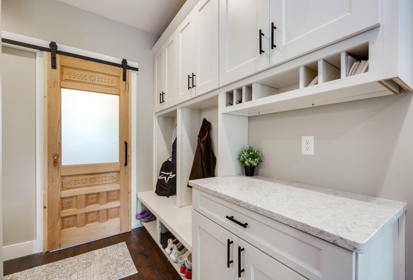 32-web-or-mls-2386-lefevre-rd