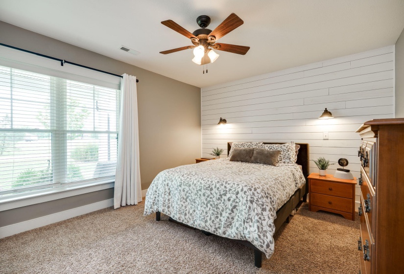 47-web-or-mls-2386-lefevre-rd