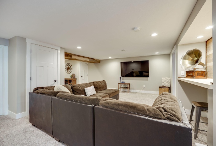 63-web-or-mls-2386-lefevre-rd