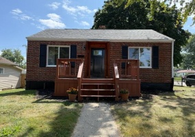 825 Clark Avenue, Piqua, Ohio 45356, 2 Bedrooms Bedrooms, ,1 BathroomBathrooms,Residential,For Sale,Clark,1041188