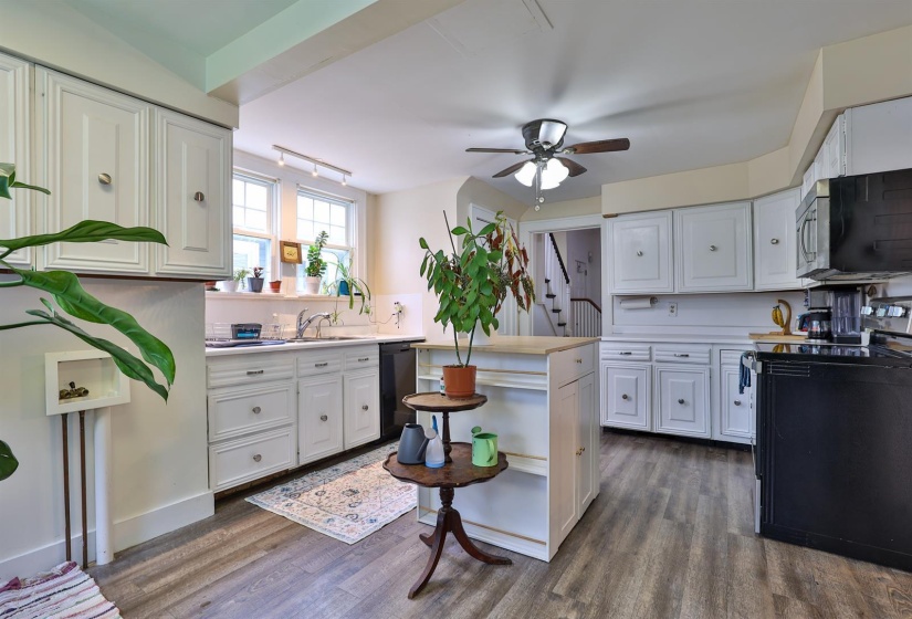 22-Kitchen