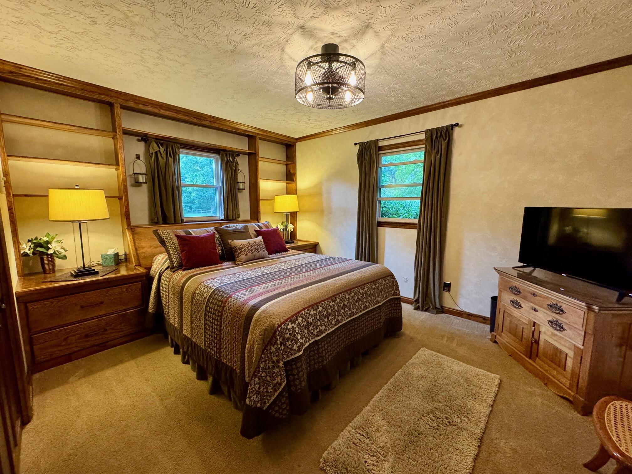 703 Dorchester Dr Drive, Springfield, Ohio 45506