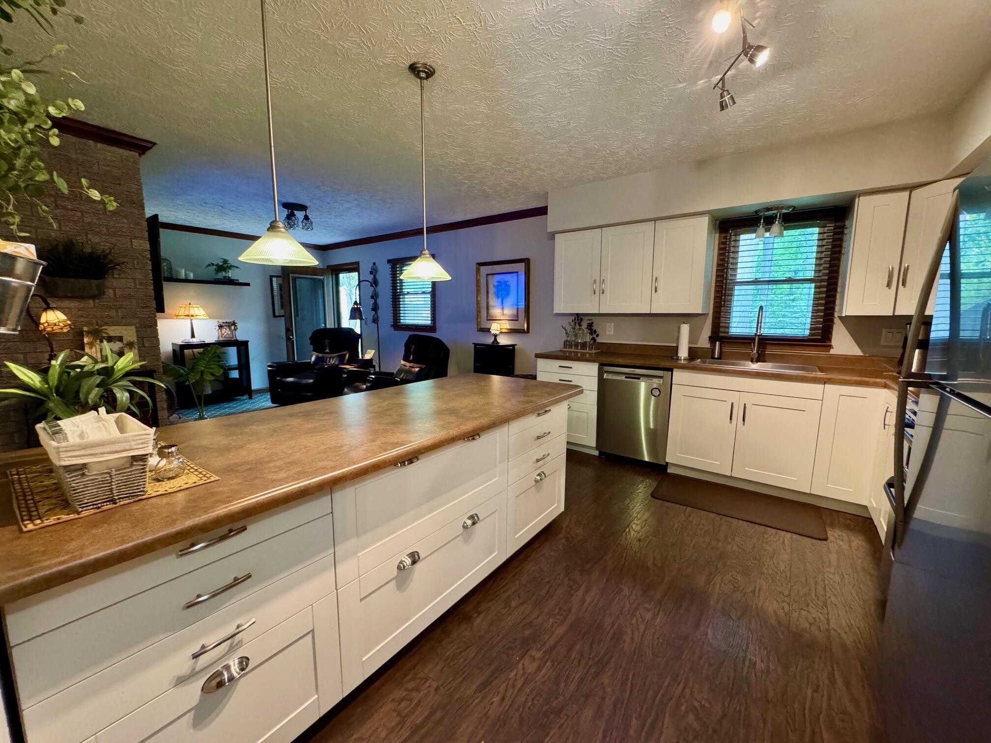 703 Dorchester Dr Drive, Springfield, Ohio 45506