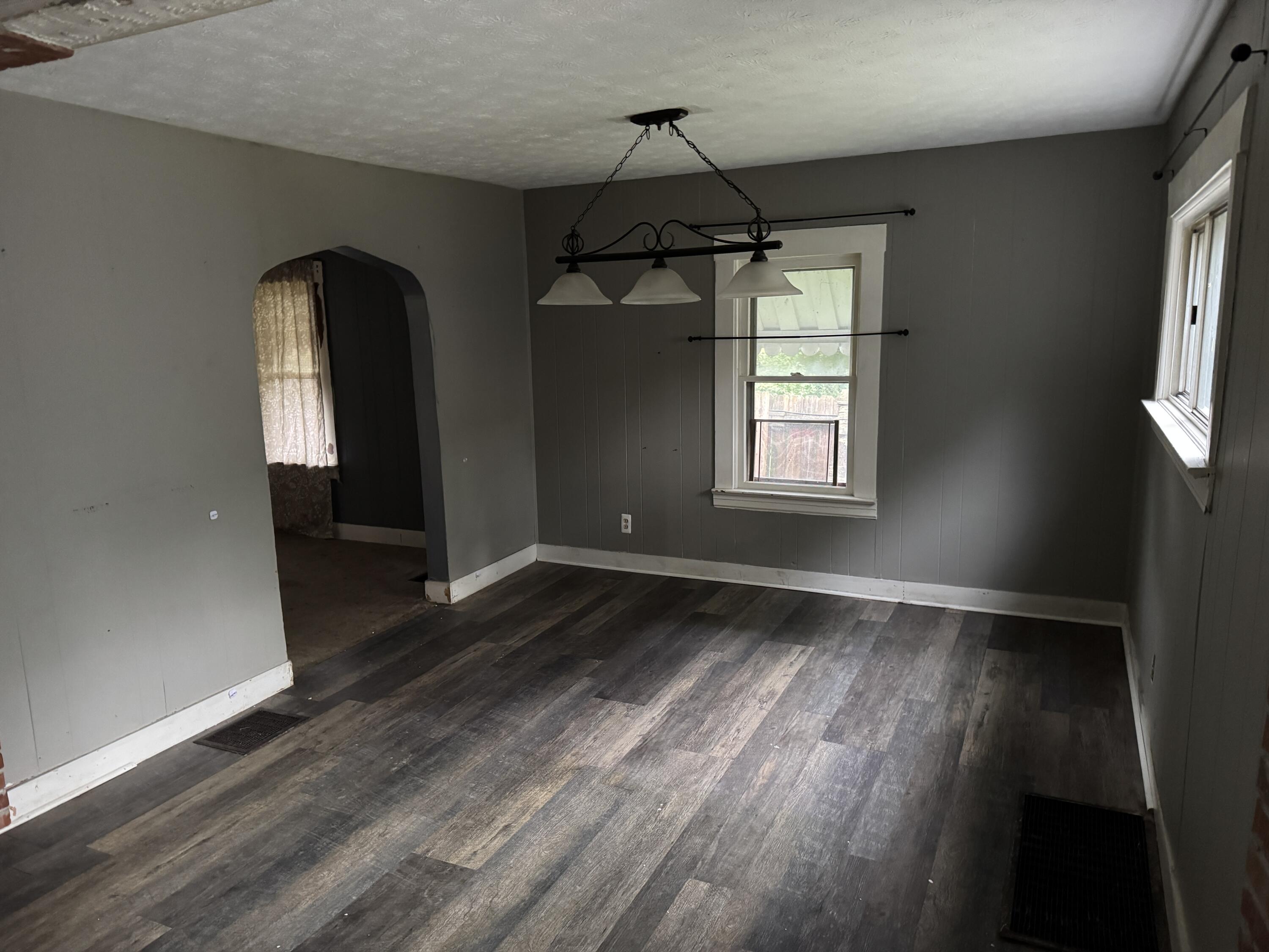 2422 Lexington Avenue, Springfield, Ohio 45505