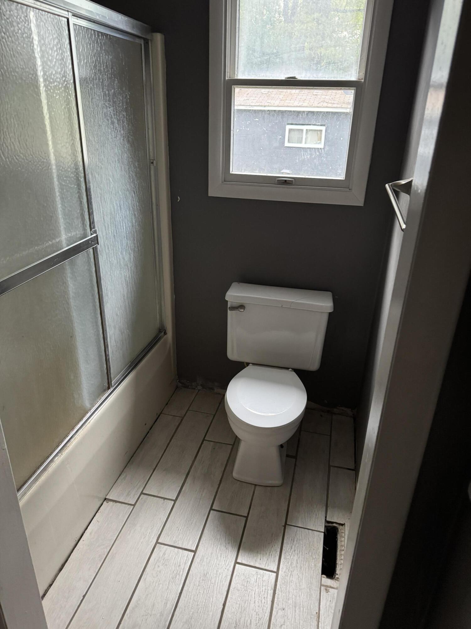 2422 Lexington Avenue, Springfield, Ohio 45505