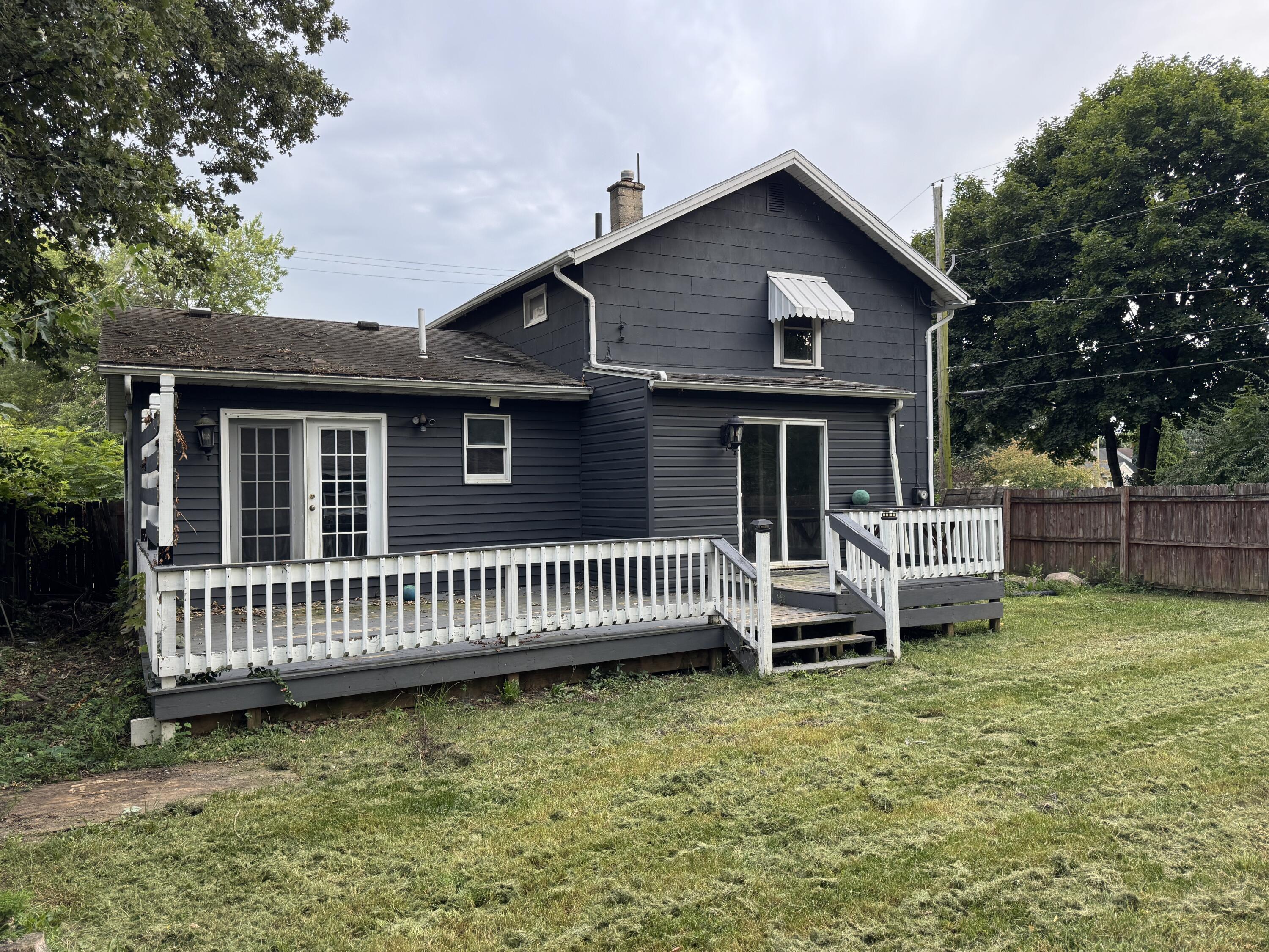 2422 Lexington Avenue, Springfield, Ohio 45505