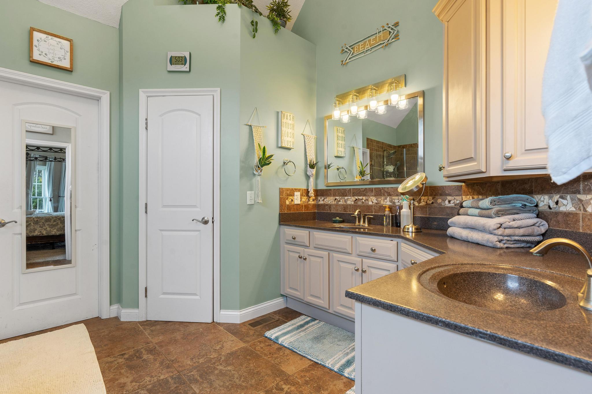 4676 Sullivan Road, Springfield, Ohio 45502