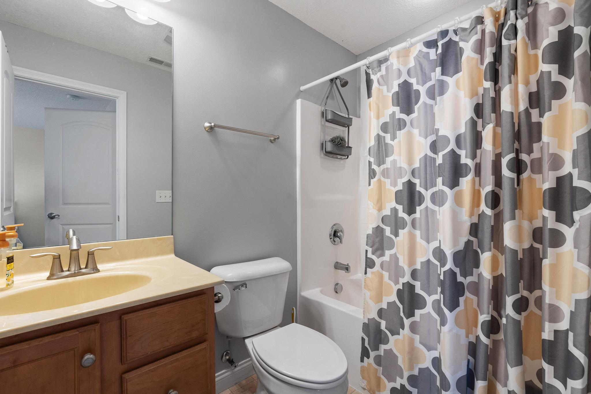 4676 Sullivan Road, Springfield, Ohio 45502