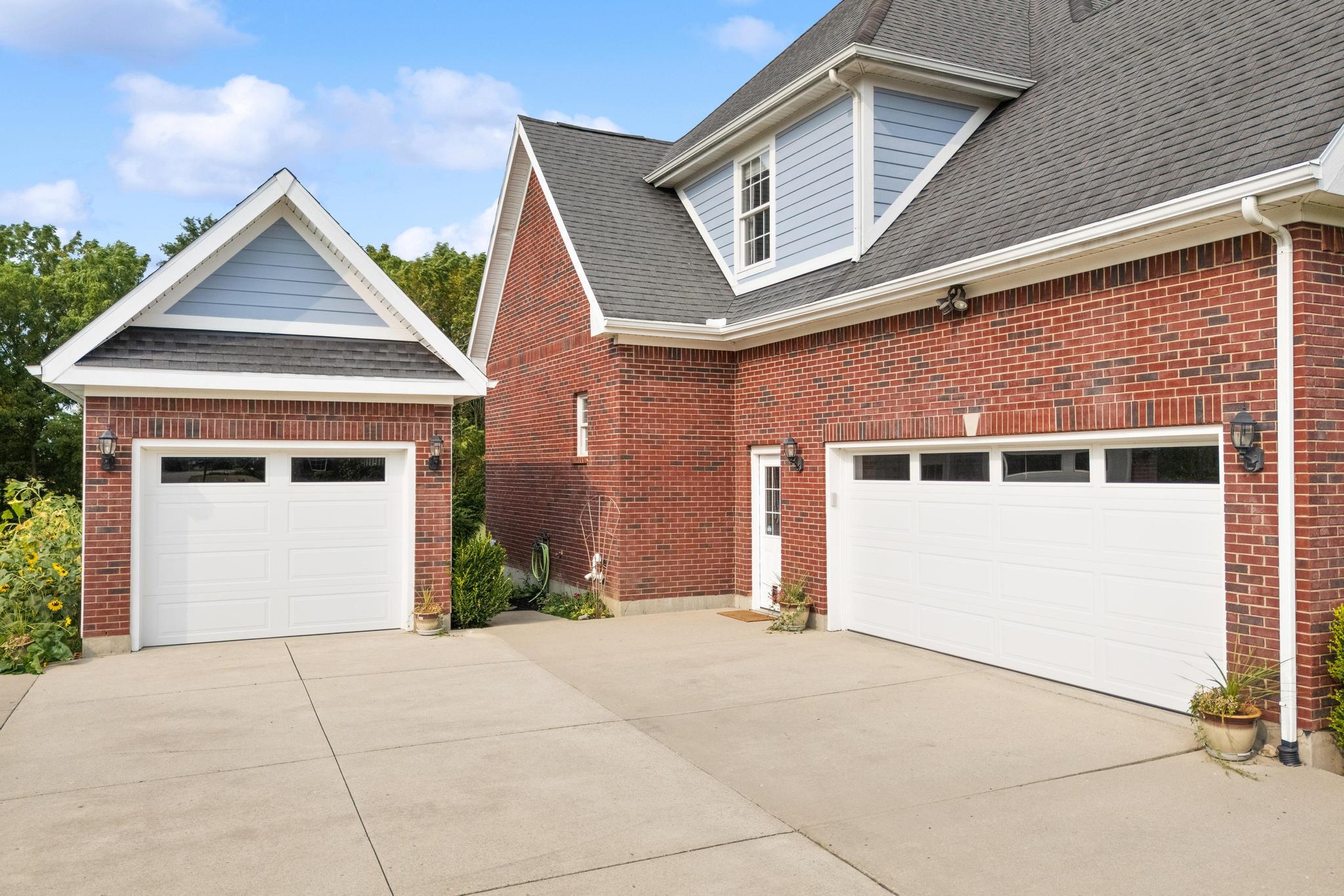 4676 Sullivan Road, Springfield, Ohio 45502