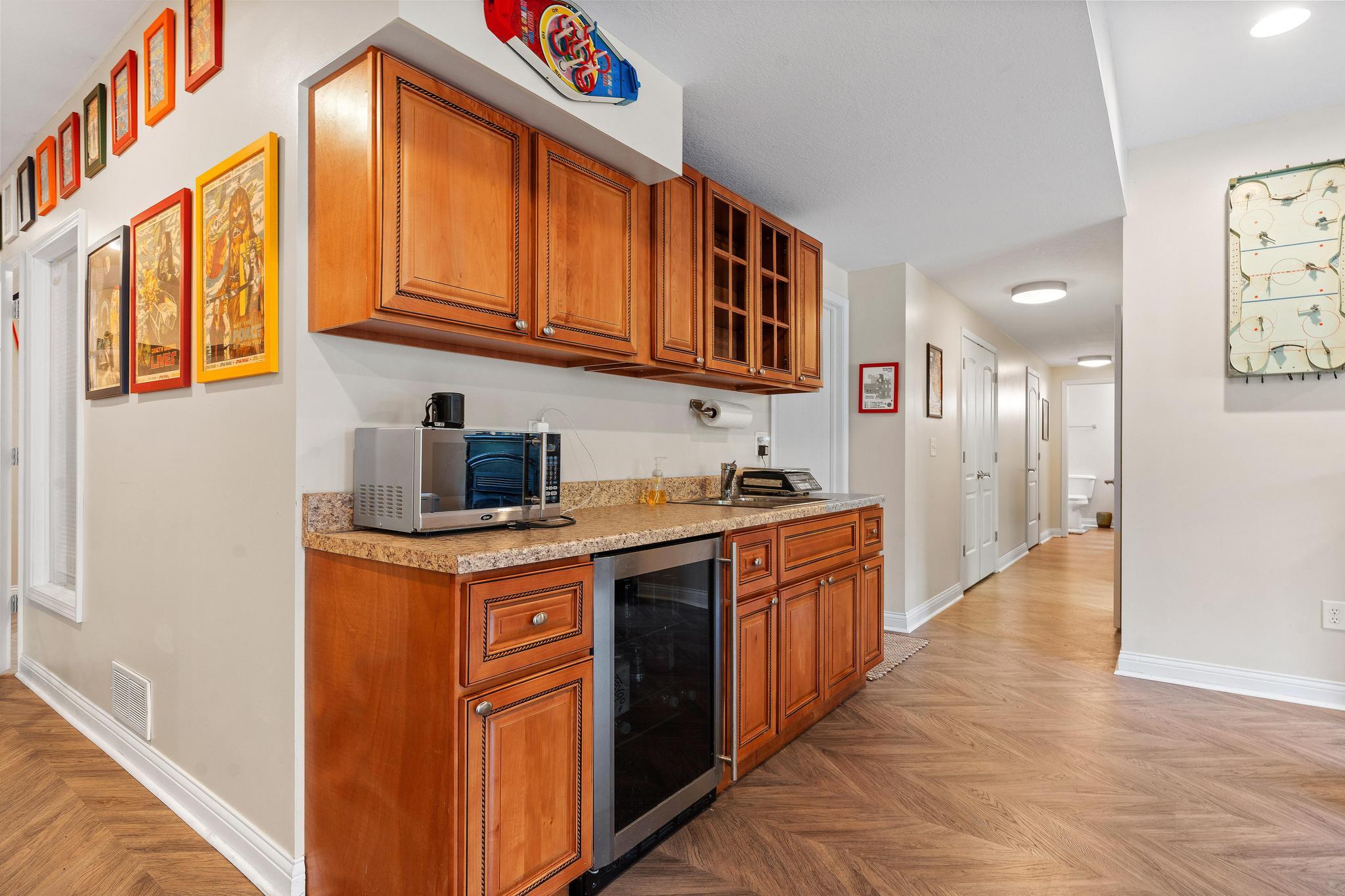 4676 Sullivan Road, Springfield, Ohio 45502