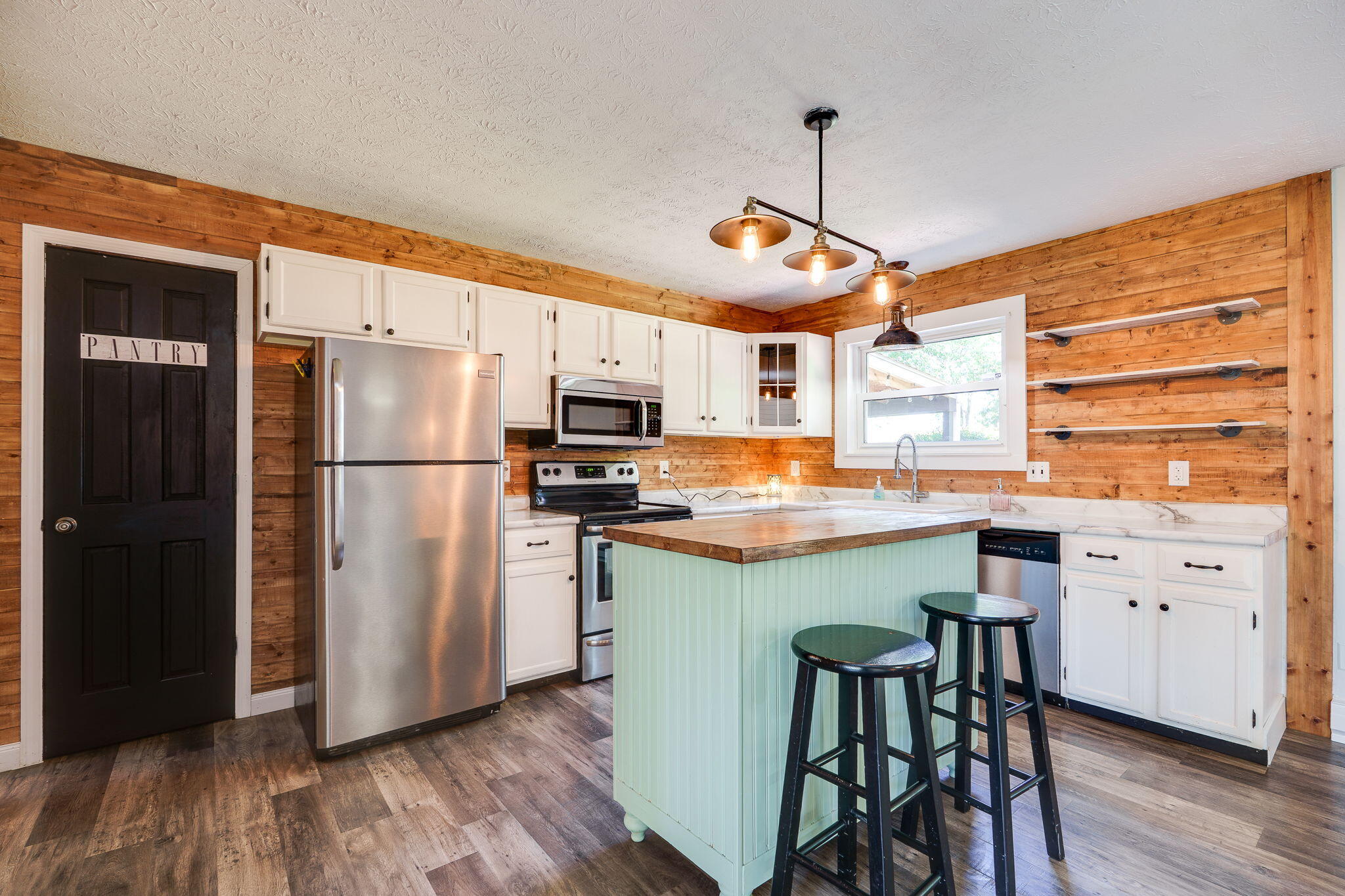 4960 County Line Road, Springfield, Ohio 45502