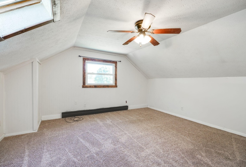 35-web-or-mls-4960-e-county-line-rd