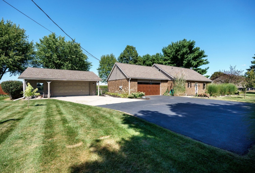6-web-or-mls-4960-e-county-line-rd