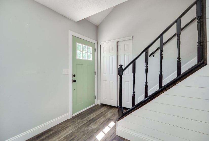 9-web-or-mls-4960-e-county-line-rd