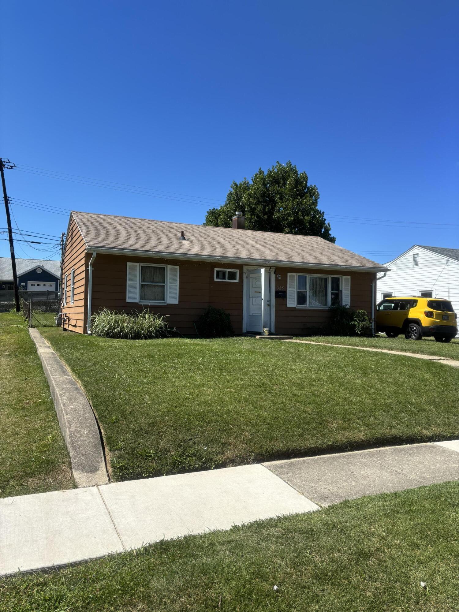 325 Gruen Drive, Springfield, Ohio 45505