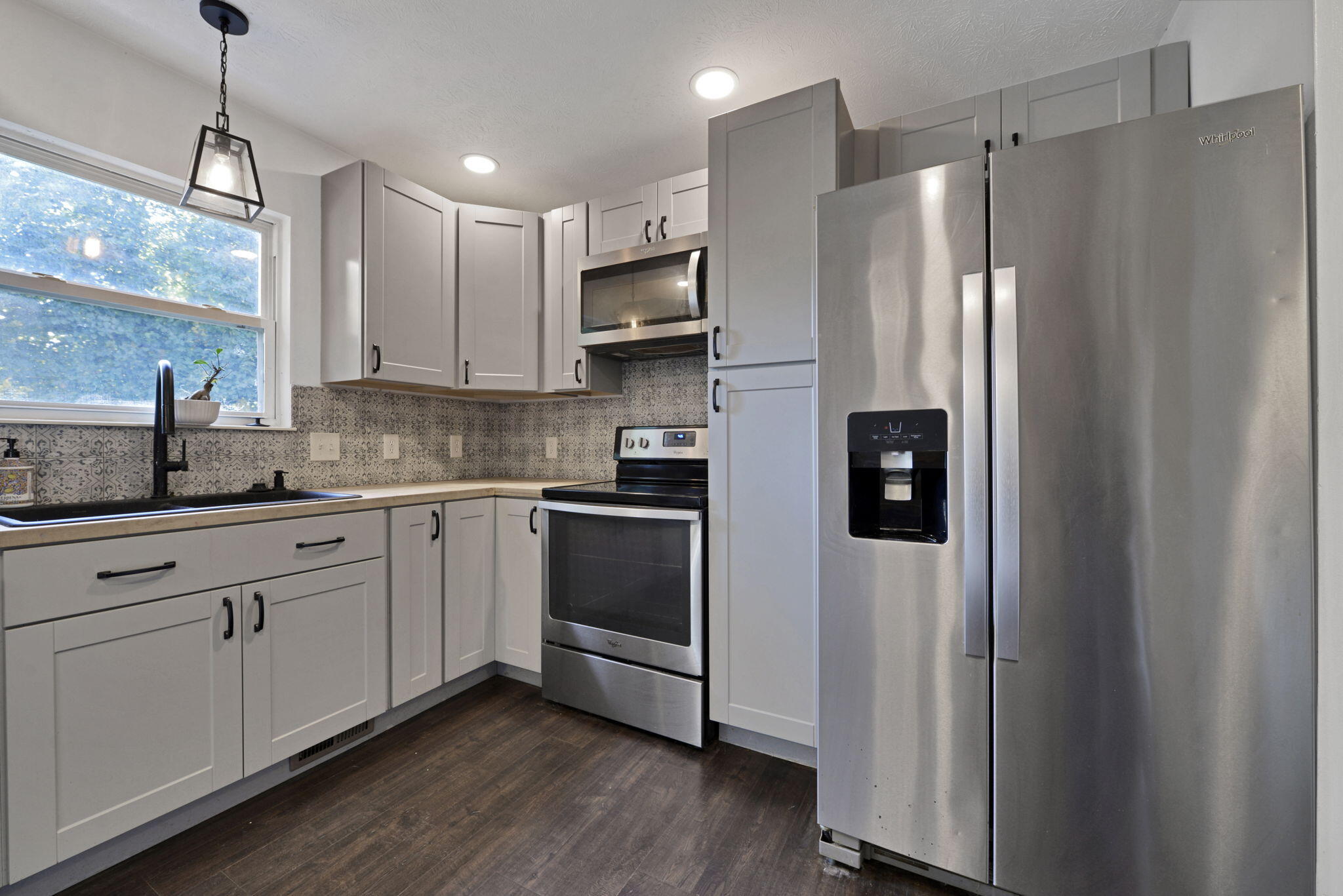 328 Lincoln Place, North Lewisburg, Ohio 43060