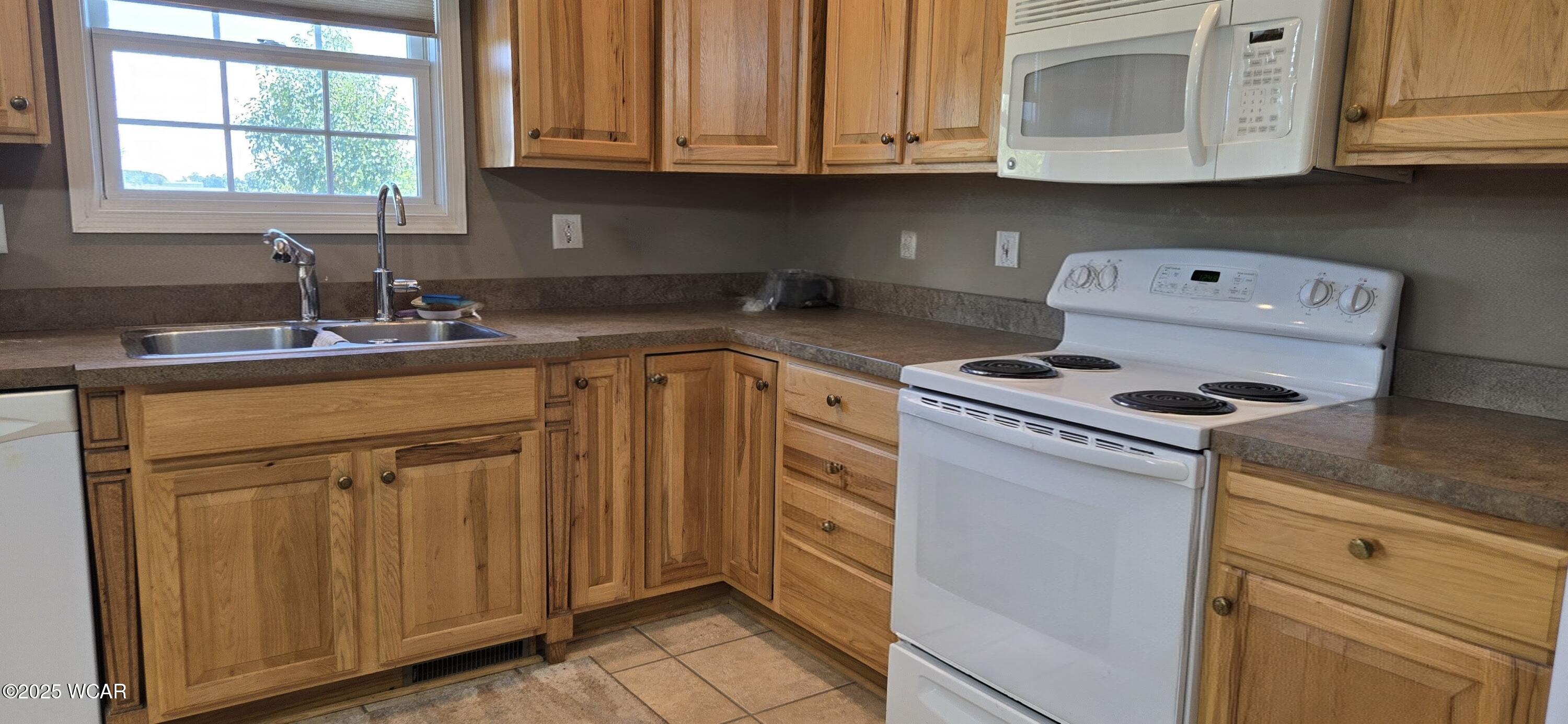 504 Hawthorne Drive, Pandora, Ohio