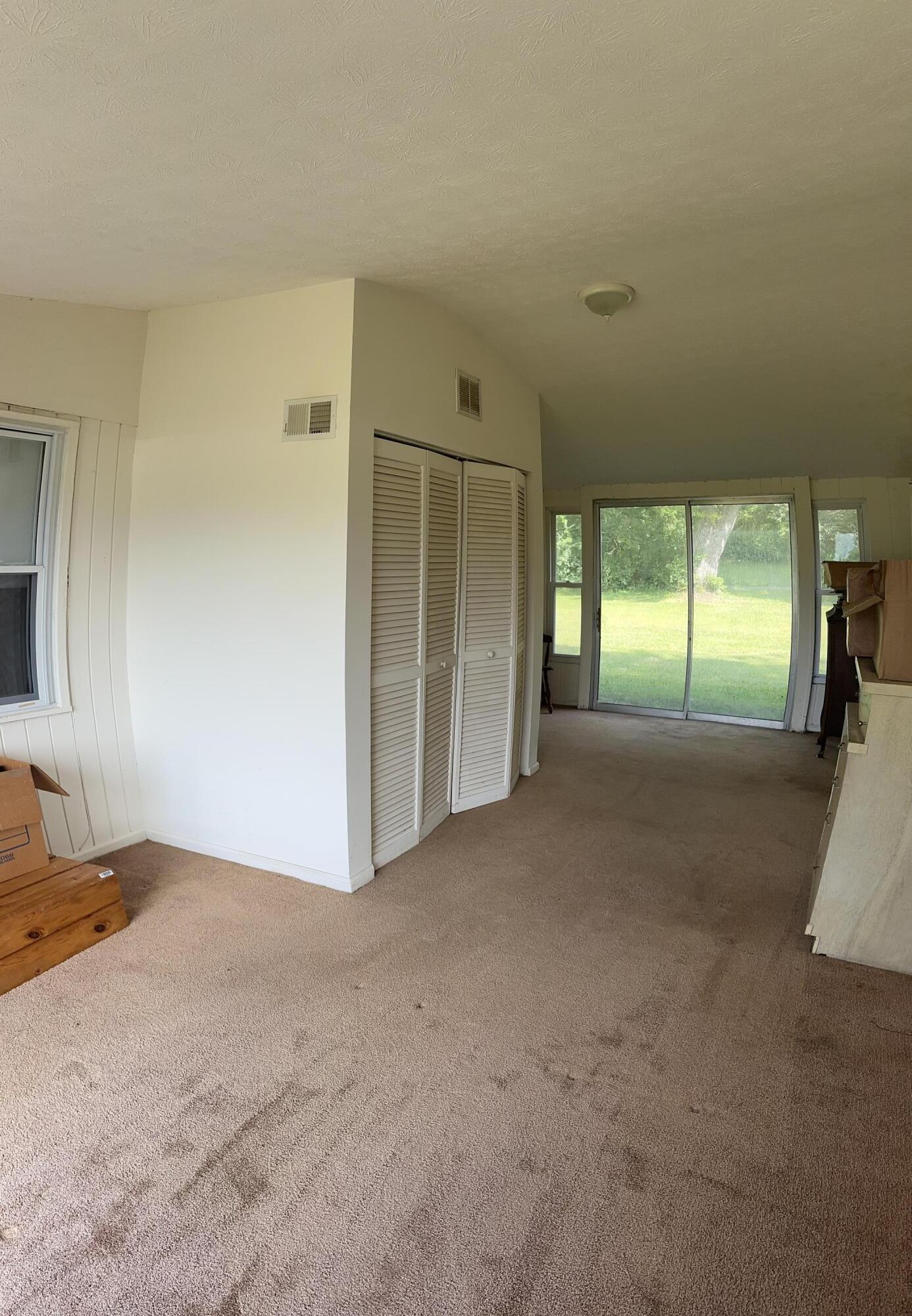 1150 Sparrow Road, Springfield, Ohio 45502