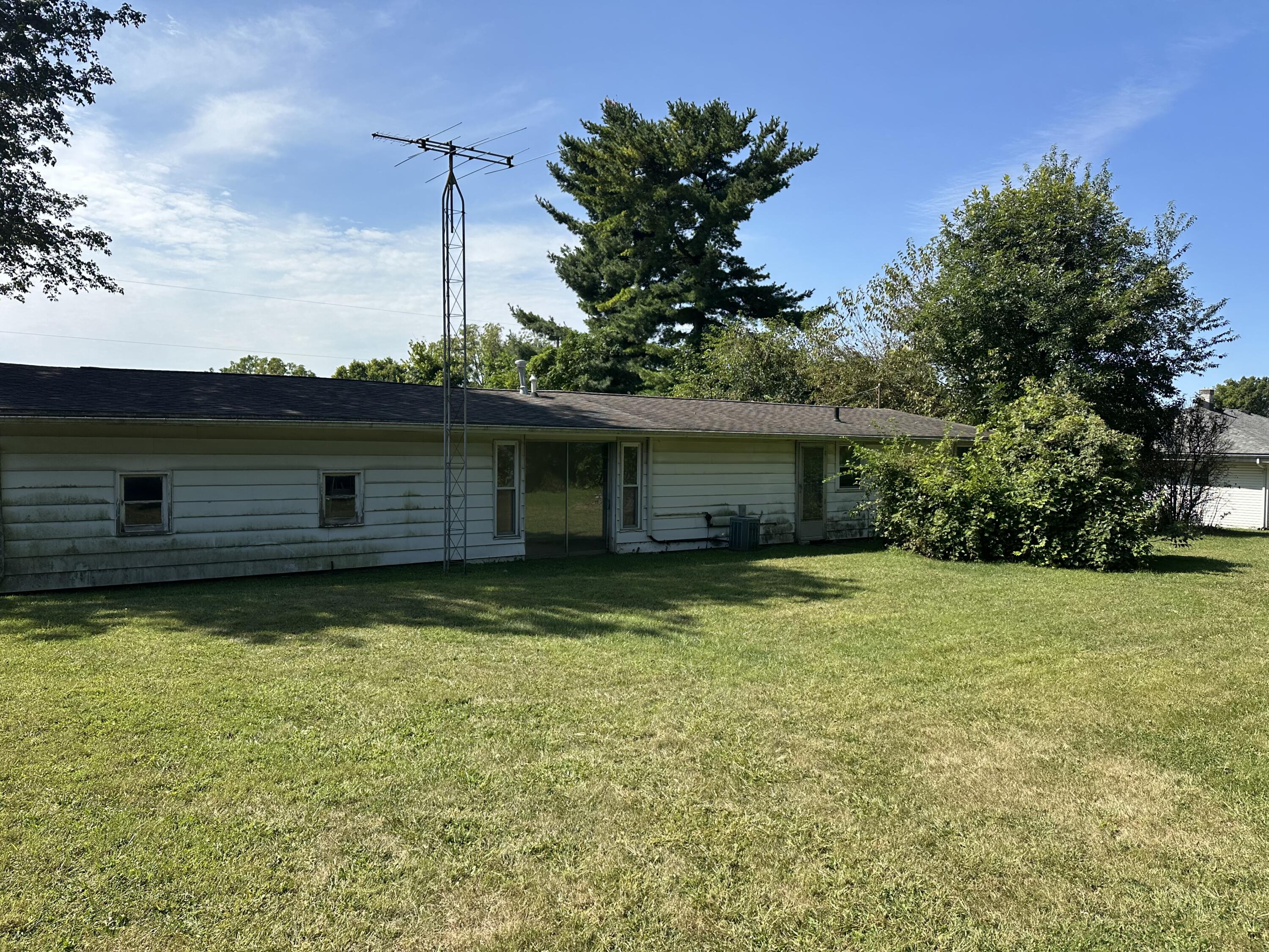 1150 Sparrow Road, Springfield, Ohio 45502