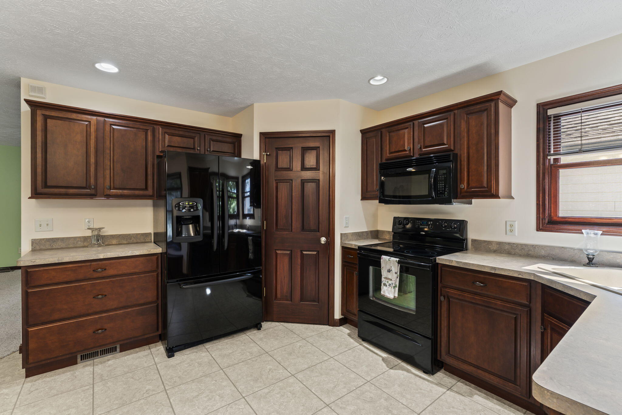 1479 Lantern Lane, Troy, Ohio 45373