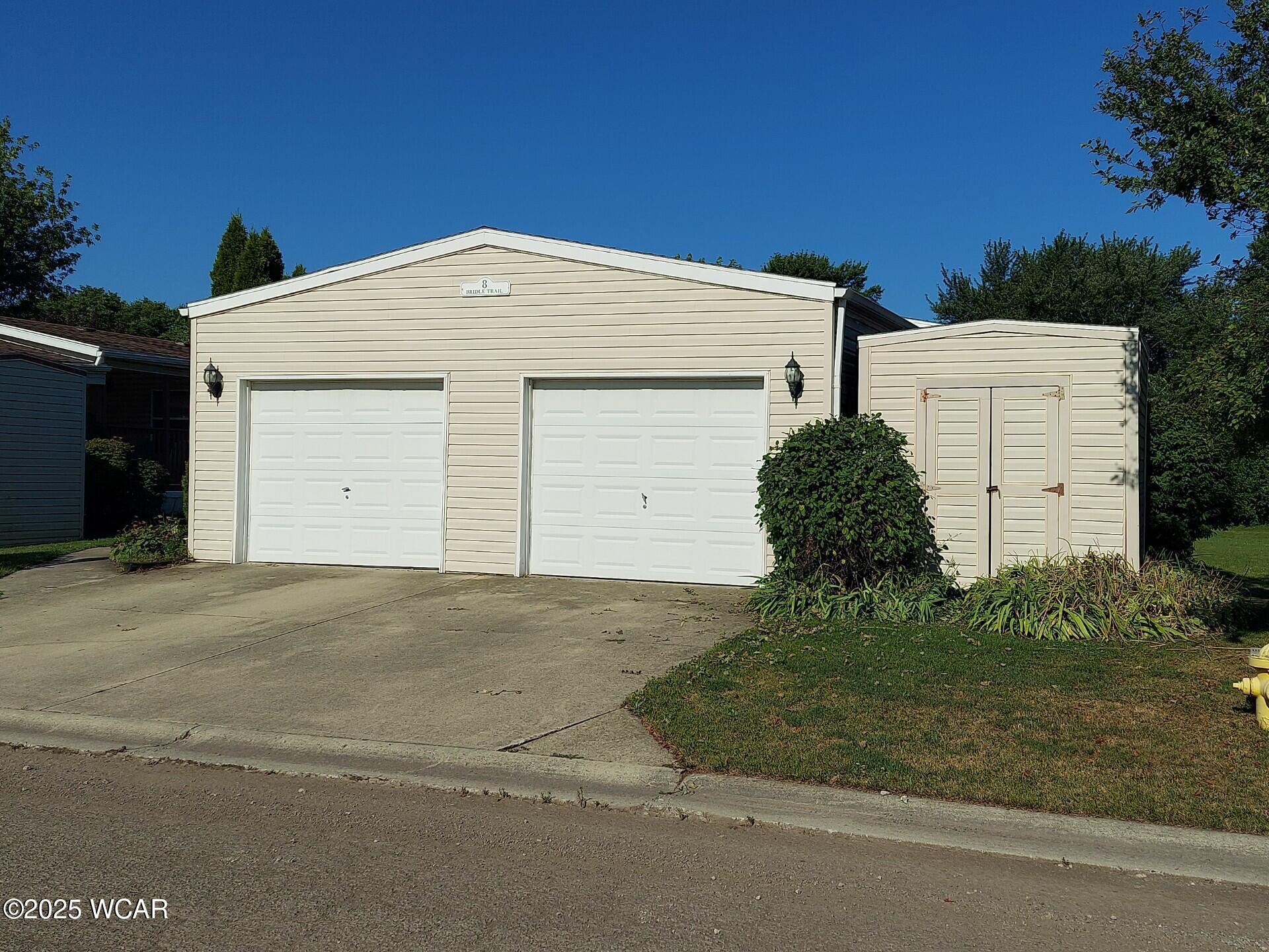 8 Bridle Trail, Lima, Ohio