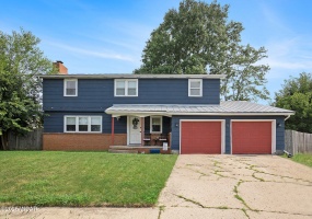 4 Lynn Park, Lima, Ohio, 5 Bedrooms Bedrooms, ,2 BathroomsBathrooms,Residential,For Sale,Lynn Park,307777