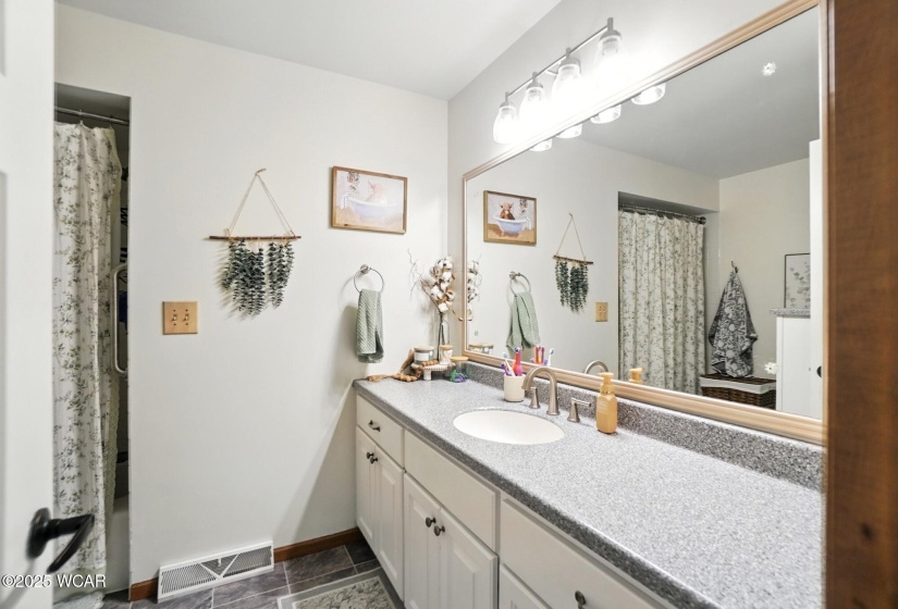 Elida, Ohio, 3 Bedrooms Bedrooms, ,2 BathroomsBathrooms,Residential,For Sale,308190