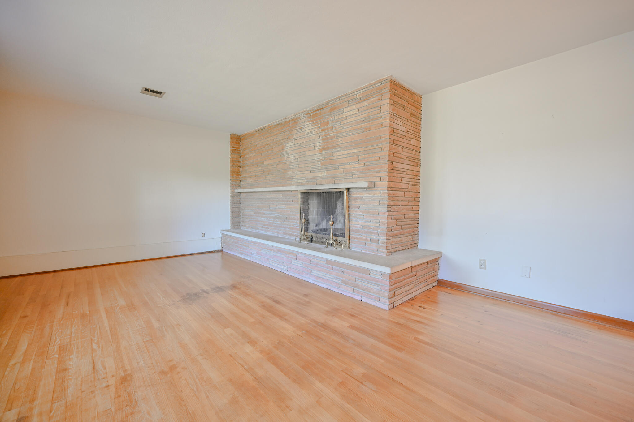 2958 Possum Road, Springfield, Ohio 45502