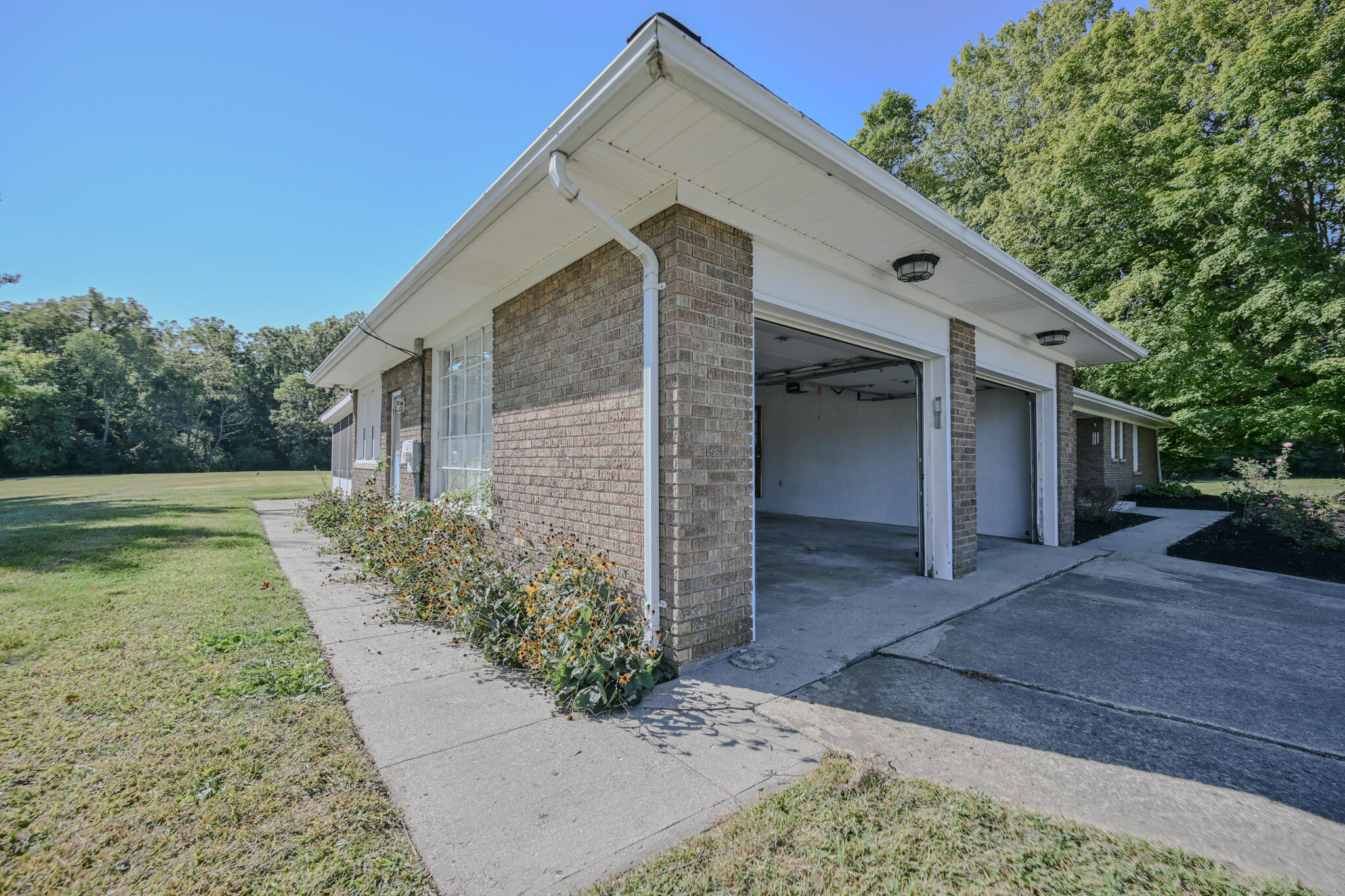 2958 Possum Road, Springfield, Ohio 45502
