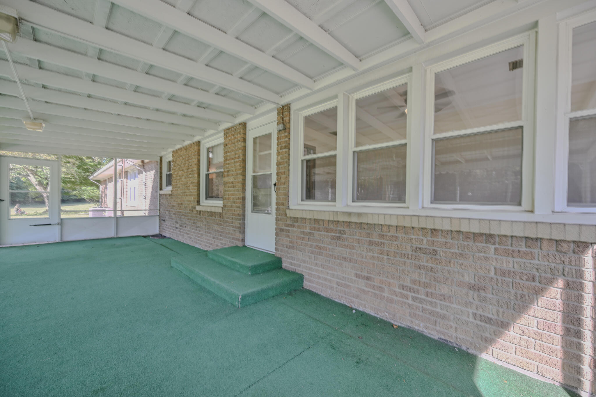 2958 Possum Road, Springfield, Ohio 45502