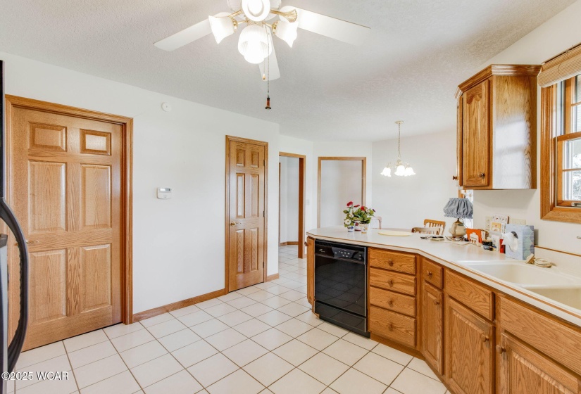 2615 Kenny Lee Drive, Lima, Ohio, 3 Bedrooms Bedrooms, ,2 BathroomsBathrooms,Residential,For Sale,Kenny Lee,308196