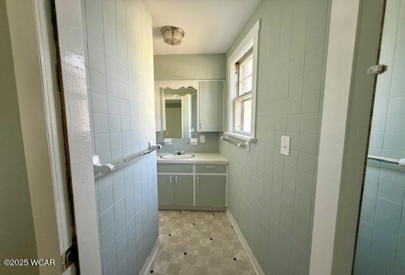 351 W Buckeye Avenue, Ada, Ohio, 5 Bedrooms Bedrooms, ,2 BathroomsBathrooms,Residential,For Sale,W Buckeye,308194