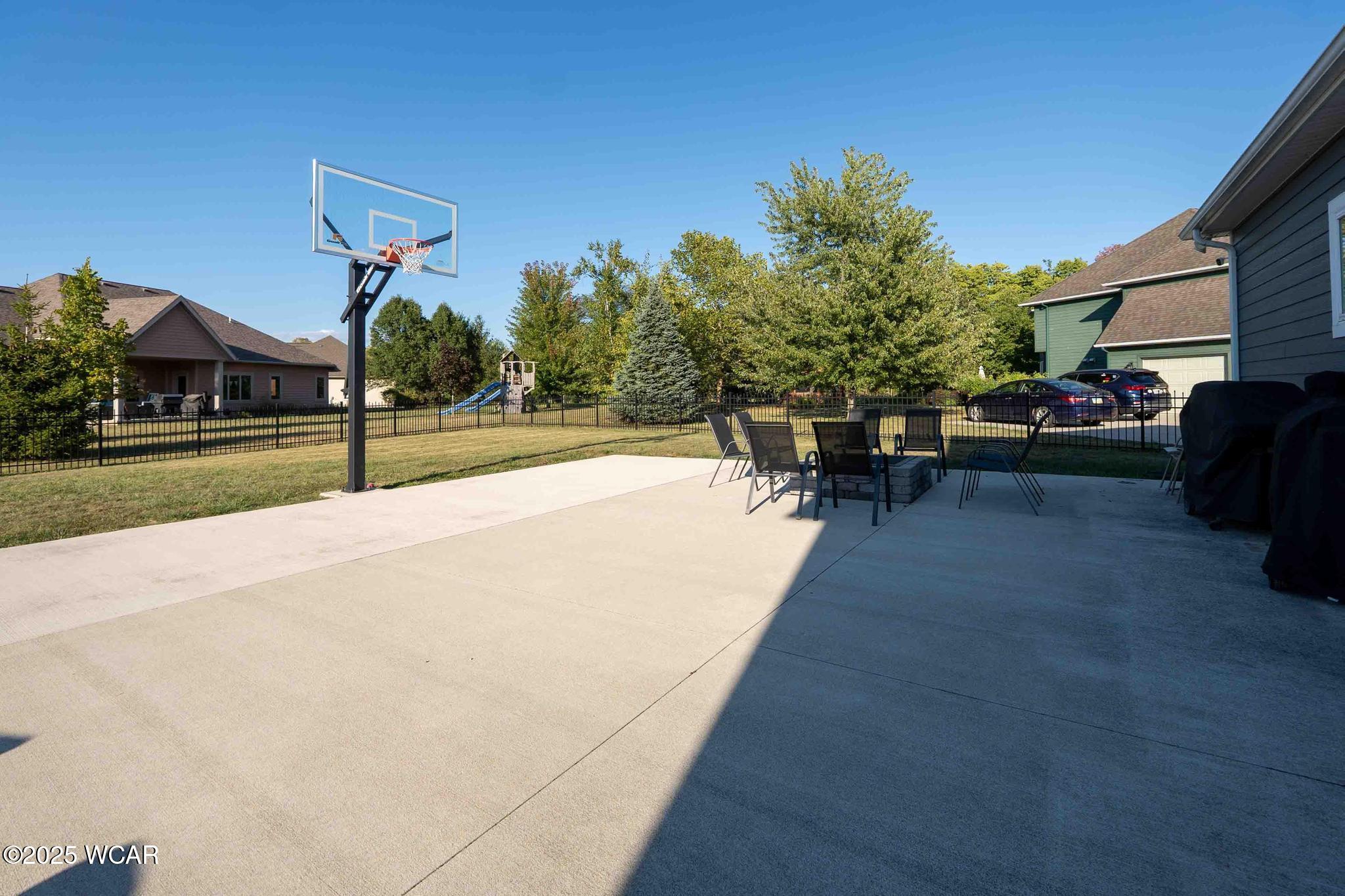 349 Sycamore Court, Bluffton, Ohio