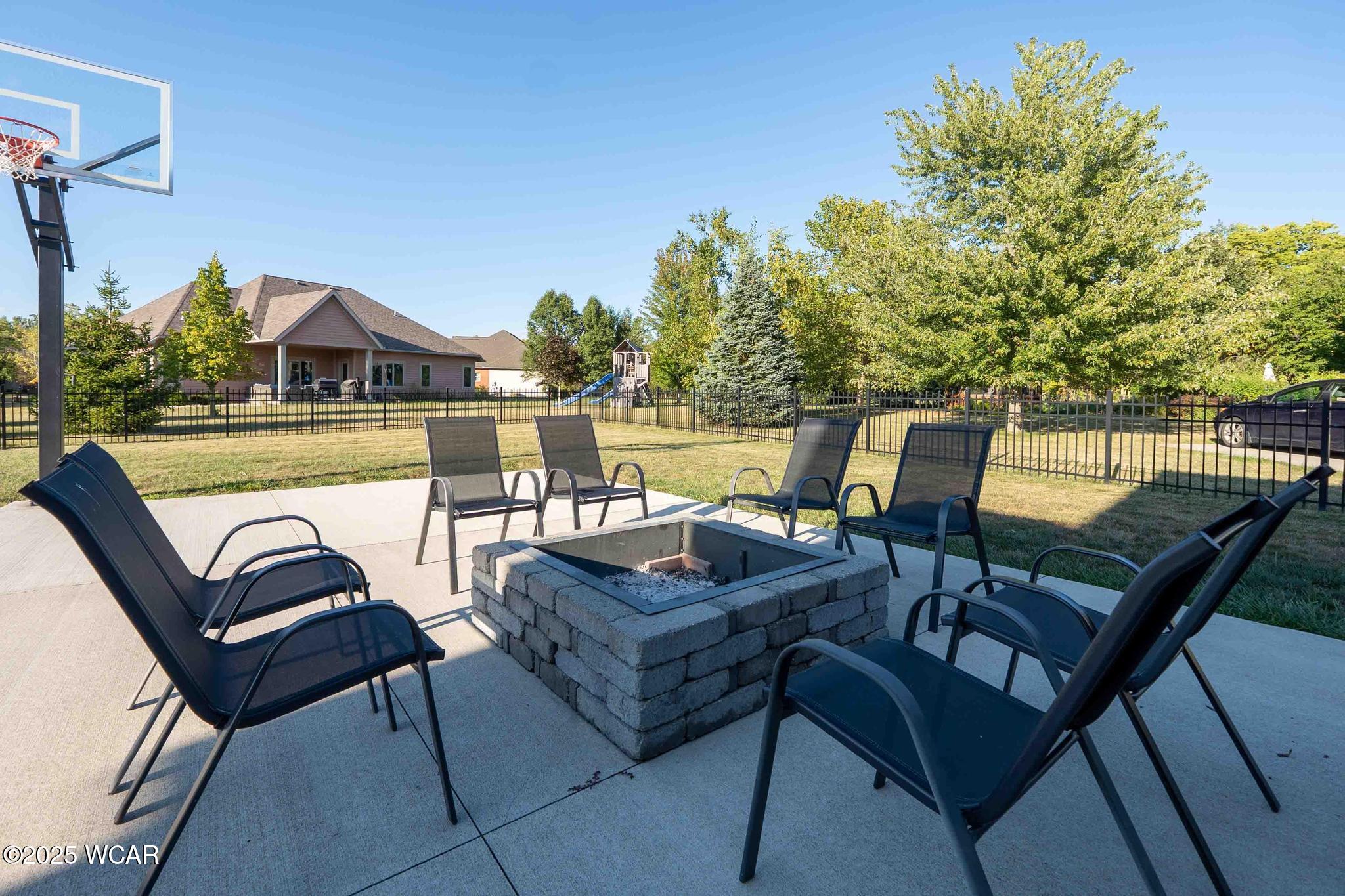 349 Sycamore Court, Bluffton, Ohio