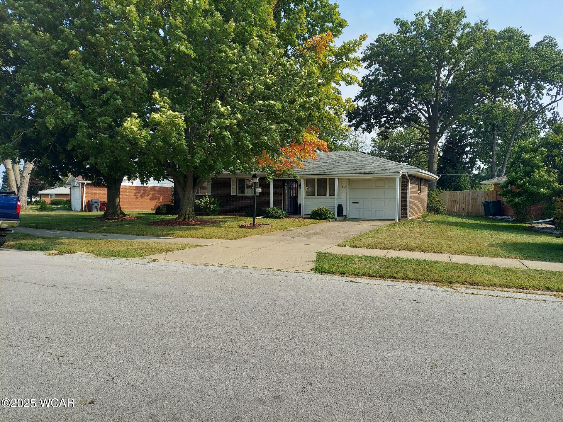858 Mackenzie Drive, Lima, Ohio