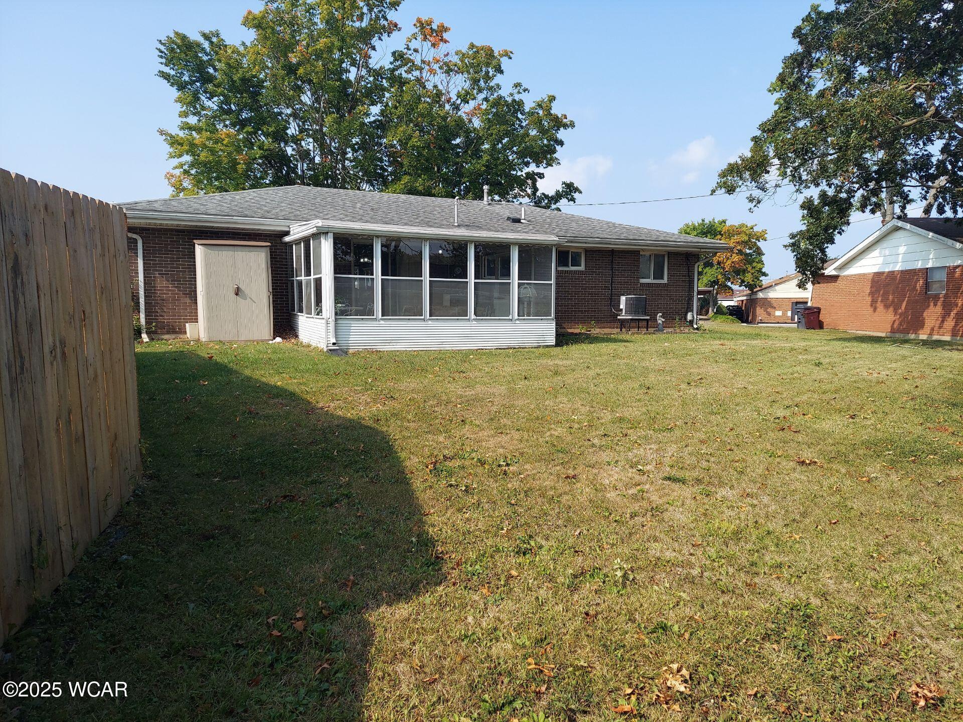 858 Mackenzie Drive, Lima, Ohio