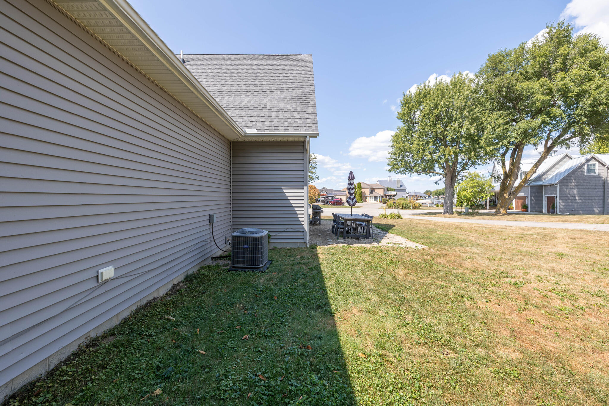 8998 Oconnors Point Drive, Belle Center, Ohio 43310