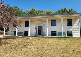 660 Wisteria Drive, Troy, Ohio 45373, 4 Bedrooms Bedrooms, ,2 BathroomsBathrooms,Residential,For Sale,Wisteria,1041280