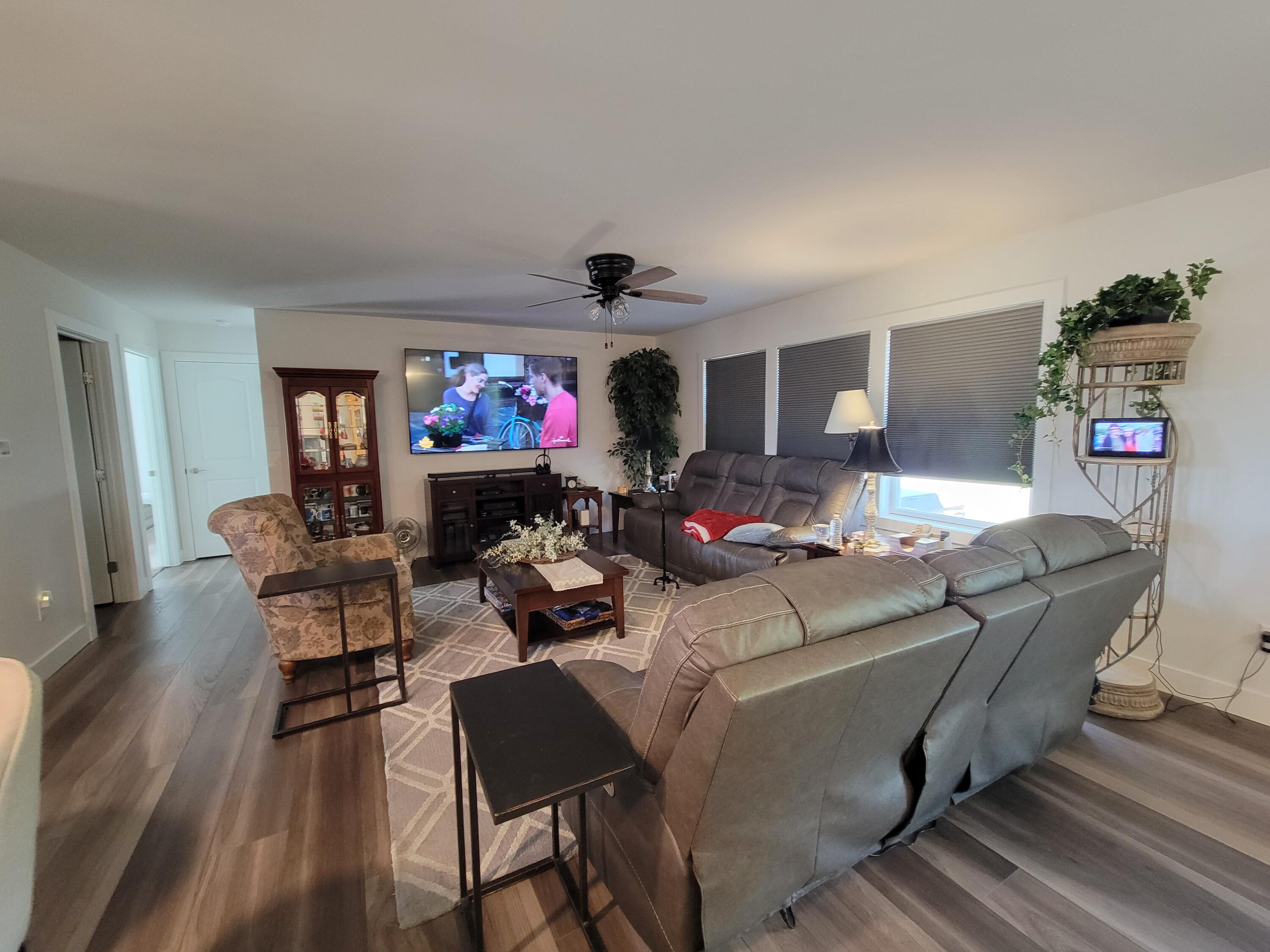 112 Dublin Lane, Saint Paris, Ohio 43072