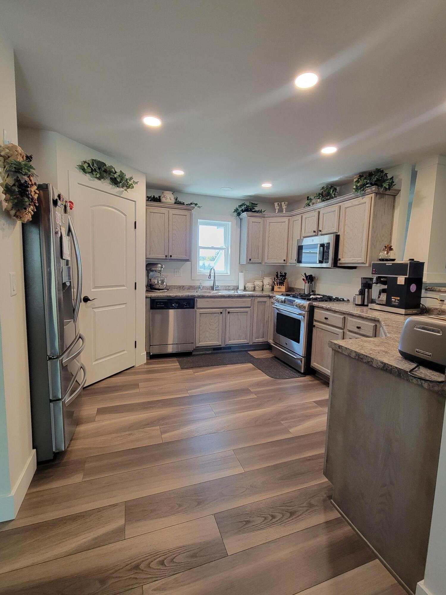 112 Dublin Lane, Saint Paris, Ohio 43072